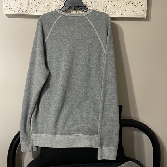 Sweatshirt - Picture 2 of 4